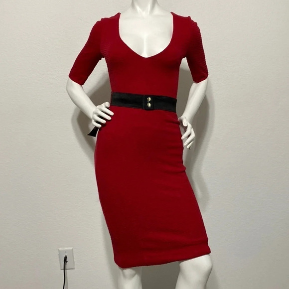 Bebe NWT Temple Red V-Neck Belted Dress Size XS - Picture 2 of 7